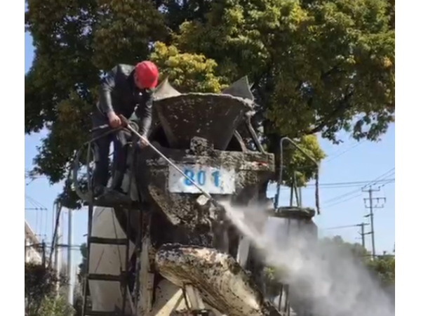 高压水射流